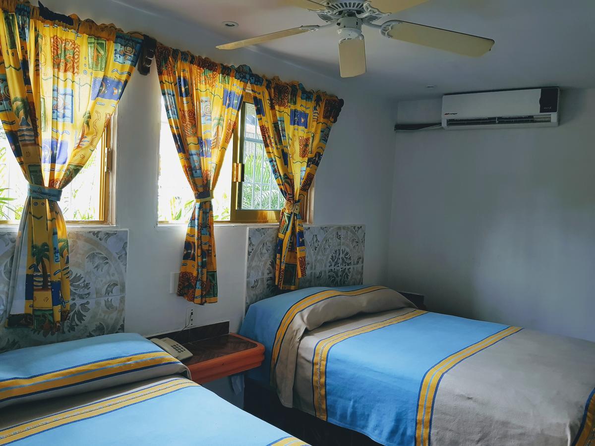 Hotel Bahia Икстапа Екстериор снимка
