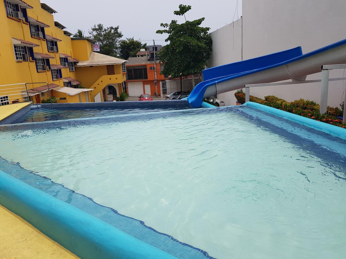 Hotel Bahia Икстапа Екстериор снимка