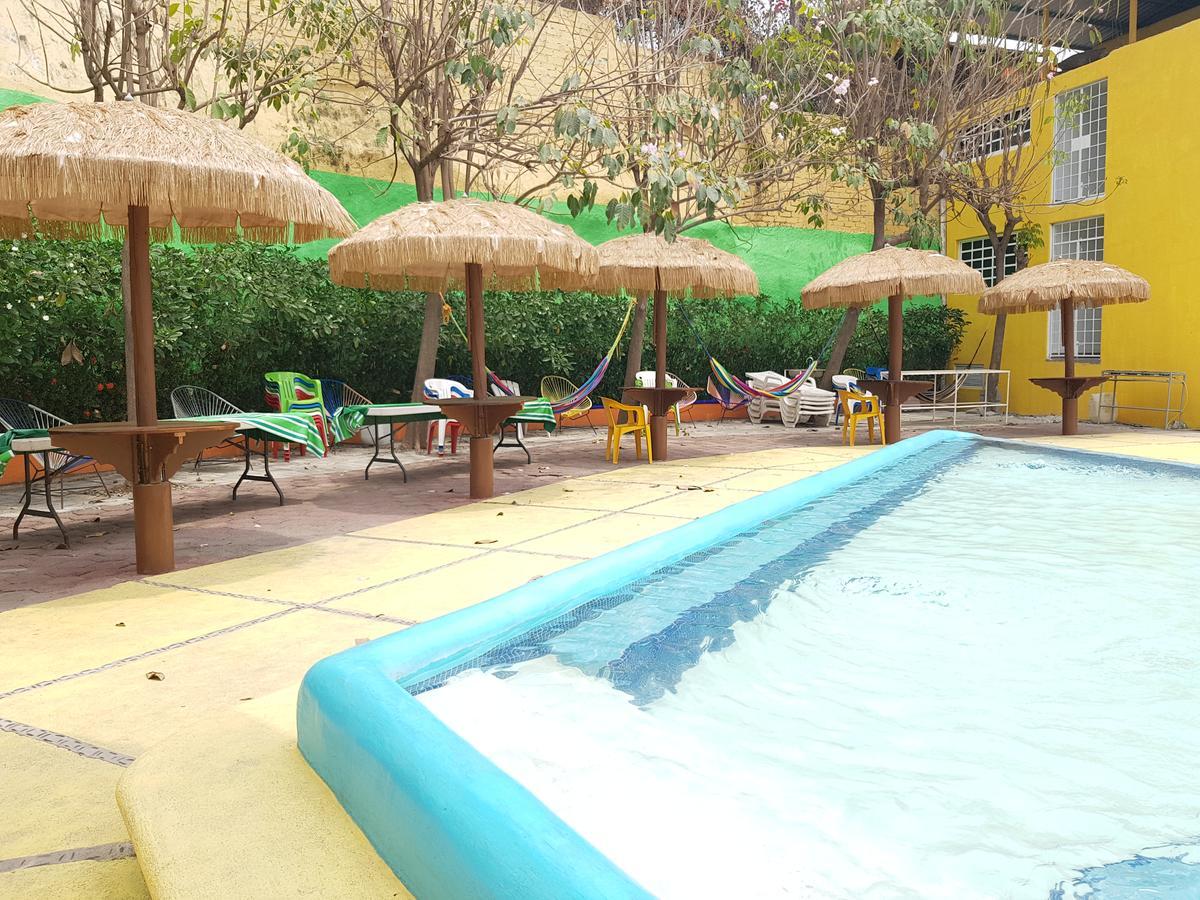 Hotel Bahia Икстапа Екстериор снимка